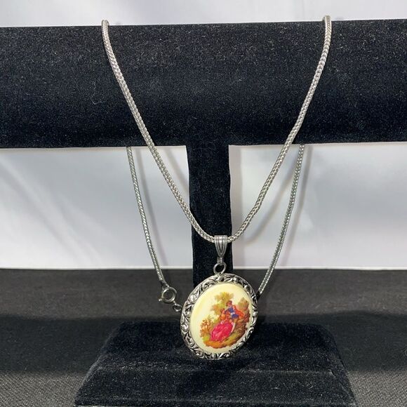 Large pendent long necklace - Picture 2 of 9